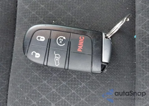 2019 Jeep Grand Cherokee Upland 4X4 z USA, uszkodzony, nr VIN 1C4RJFAG1KC658415